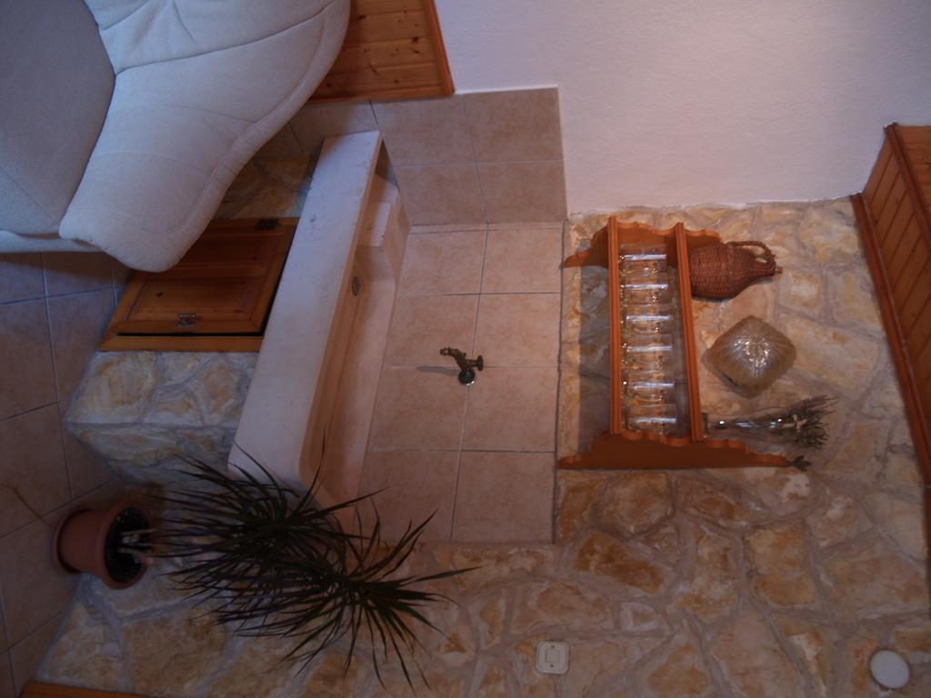Apartments Pharia イェルサ 部屋 写真